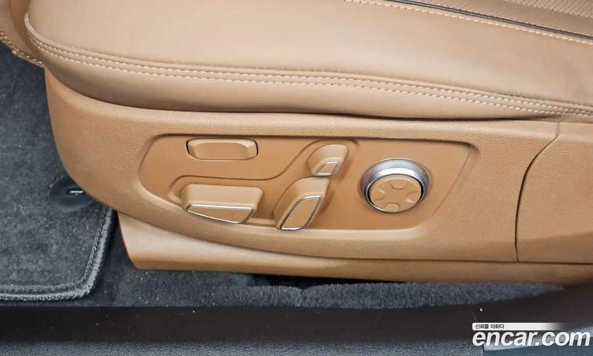 Genesis G90 2019 3.8 автомат (гидро), фото 16 Genesis G90 2019 3.8 автомат (гидро), фото 16