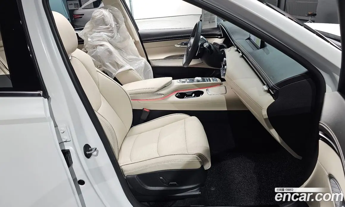 Genesis GV70 2021 2.5 автомат (гидро), фото 16 Genesis GV70 2021 2.5 автомат (гидро), фото 16