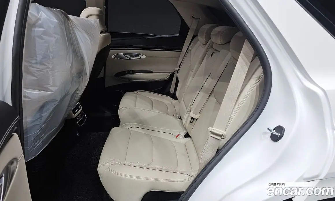 Genesis GV70 2021 2.5 автомат (гидро), фото 18 Genesis GV70 2021 2.5 автомат (гидро), фото 18