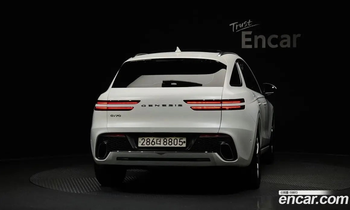 Genesis GV70 2021 2.5 автомат (гидро), фото 4 Genesis GV70 2021 2.5 автомат (гидро), фото 4