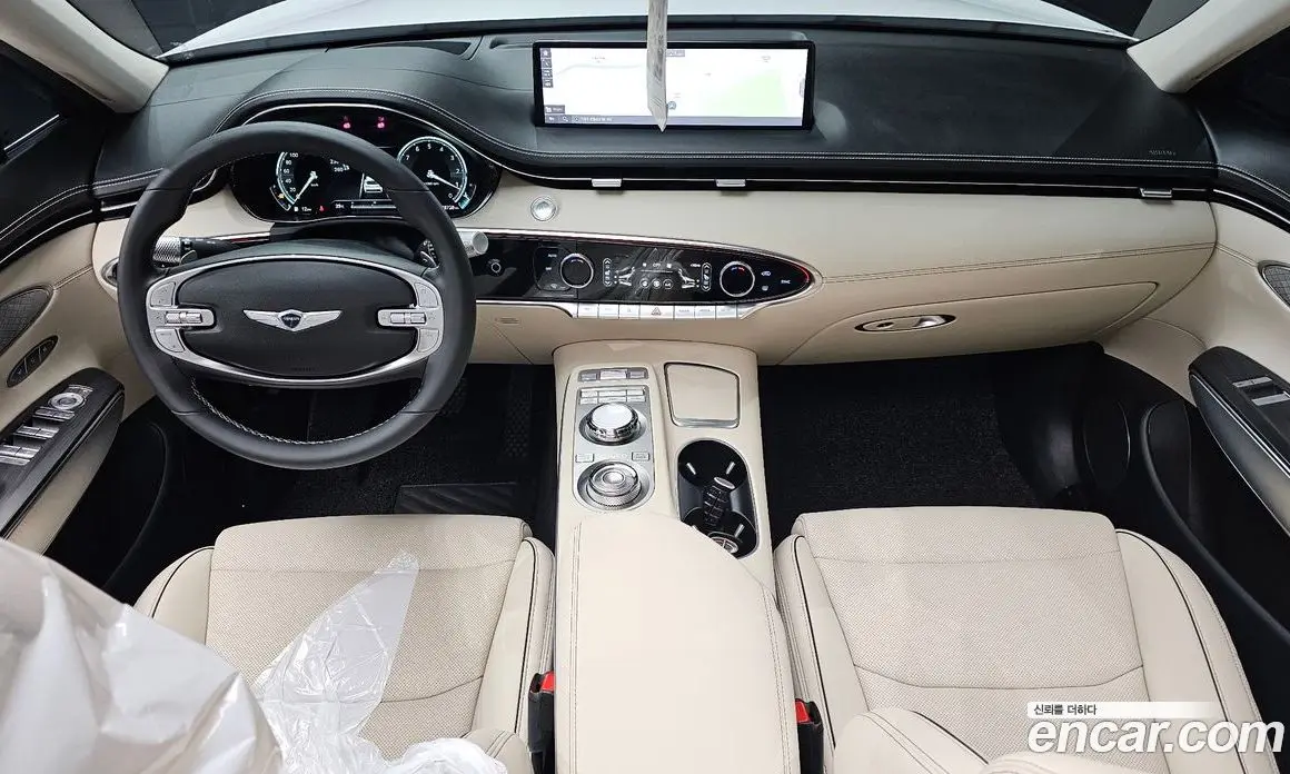 Genesis GV70 2021 2.5 автомат (гидро), фото 10 Genesis GV70 2021 2.5 автомат (гидро), фото 10