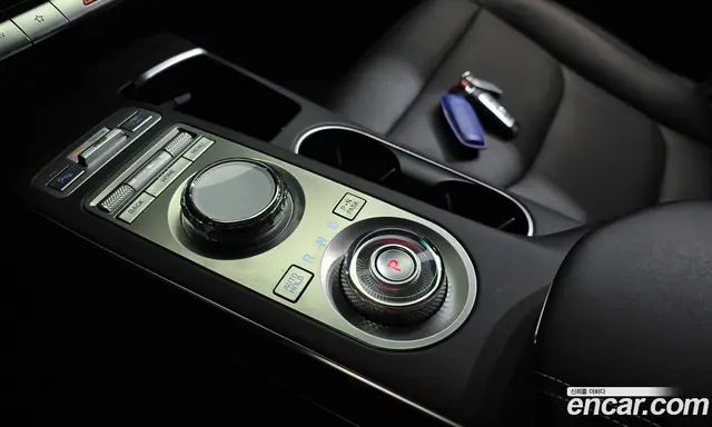 Genesis GV70 2021 2.5 автомат (гидро), миниатюра 9 Genesis GV70 2021 2.5 автомат (гидро), миниатюра 9