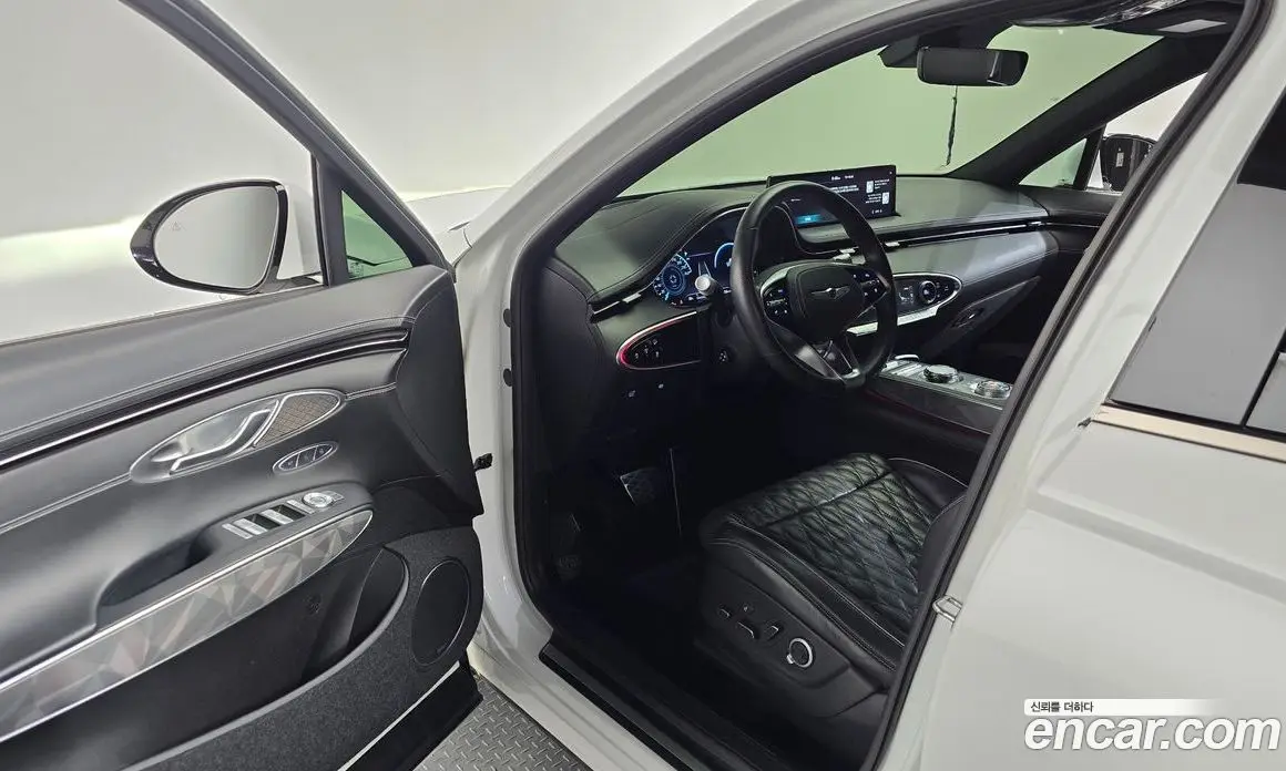 Genesis GV70 2021 2.5 автомат (гидро), фото 13 Genesis GV70 2021 2.5 автомат (гидро), фото 13