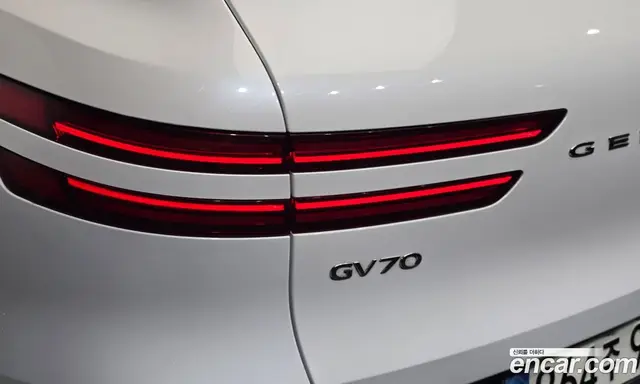 Genesis GV70 2021 2.5 автомат (гидро), миниатюра 9 Genesis GV70 2021 2.5 автомат (гидро), миниатюра 9