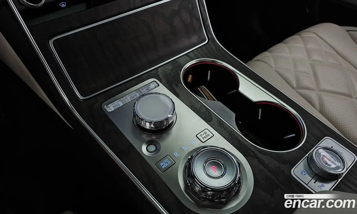 Genesis GV80 2024 2.5 автомат (гидро), фото 12 Genesis GV80 2024 2.5 автомат (гидро), фото 12