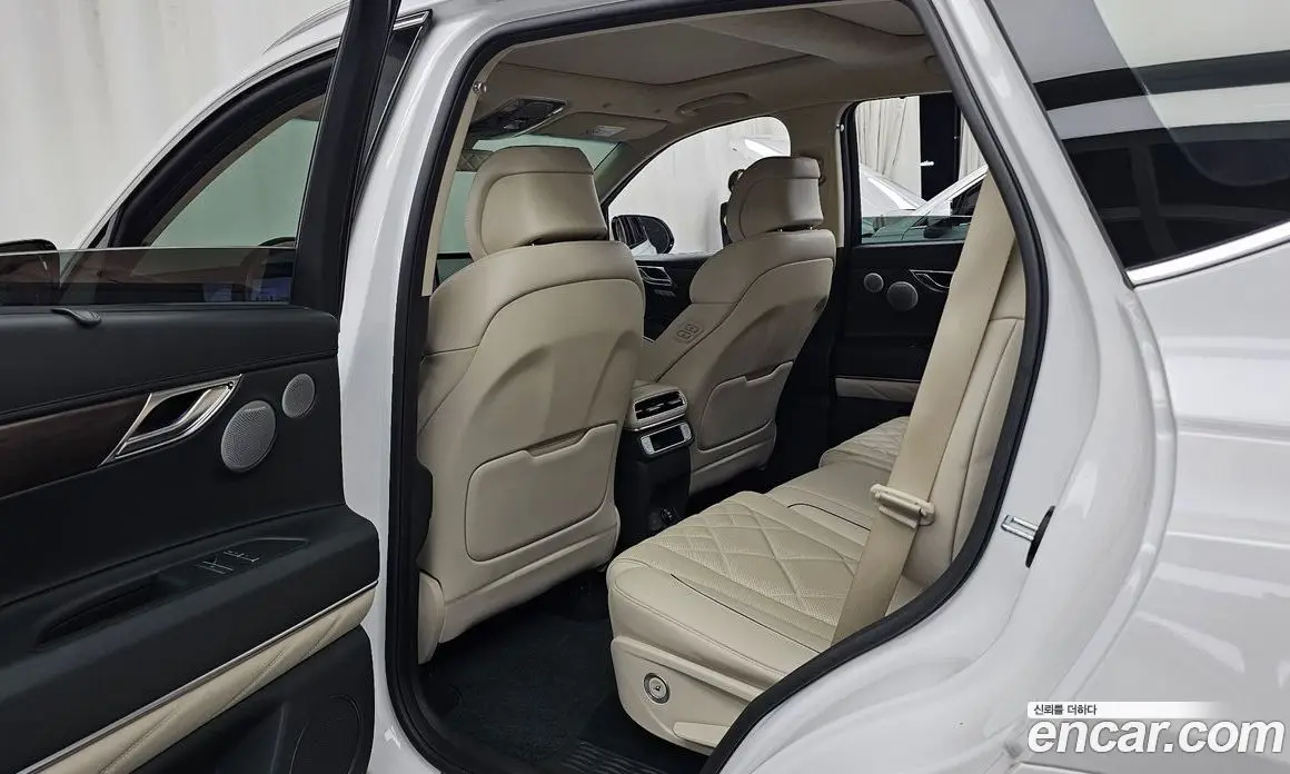 Genesis GV80 2024 2.5 автомат (гидро), фото 16 Genesis GV80 2024 2.5 автомат (гидро), фото 16