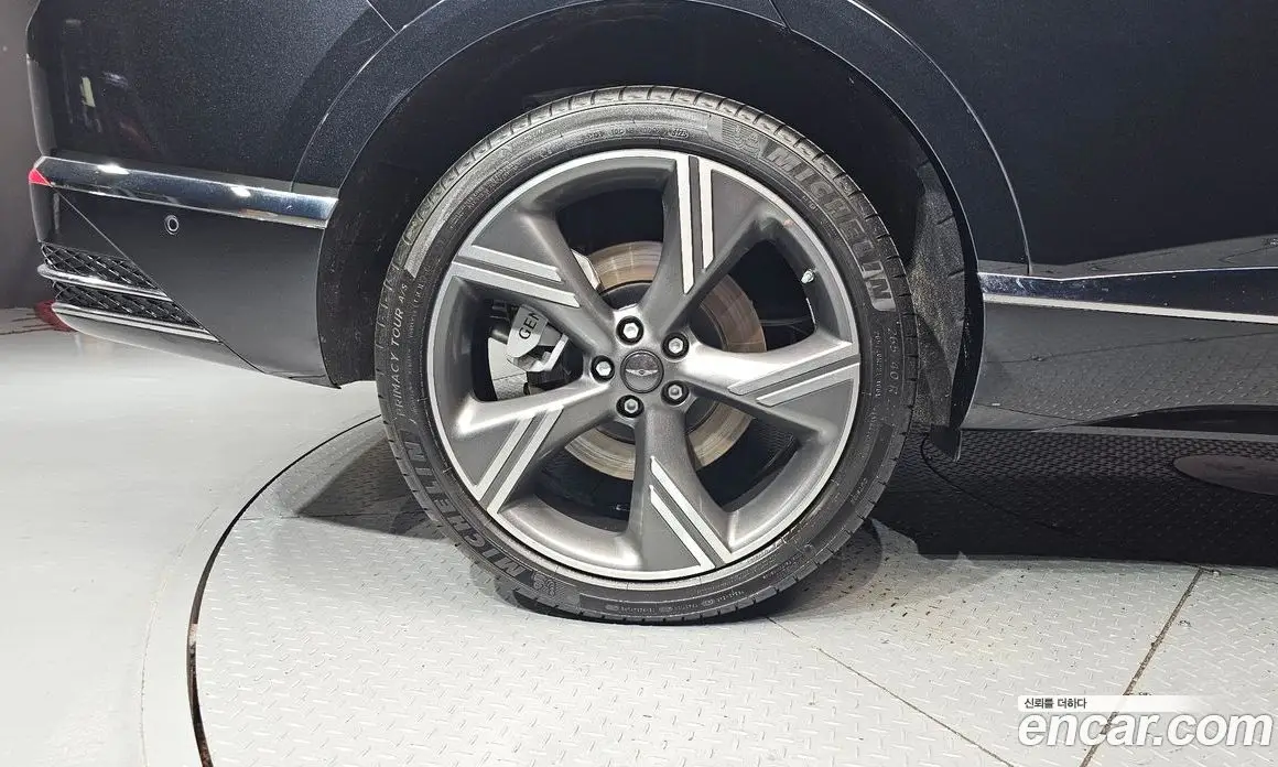 Genesis GV80 2025 2.5 автомат (гидро), фото 5 Genesis GV80 2025 2.5 автомат (гидро), фото 5