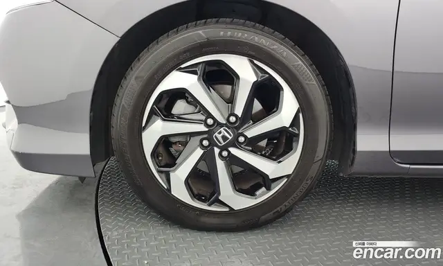 Honda Accord 2016 2.4 автомат (гидро), миниатюра 5 Honda Accord 2016 2.4 автомат (гидро), миниатюра 5
