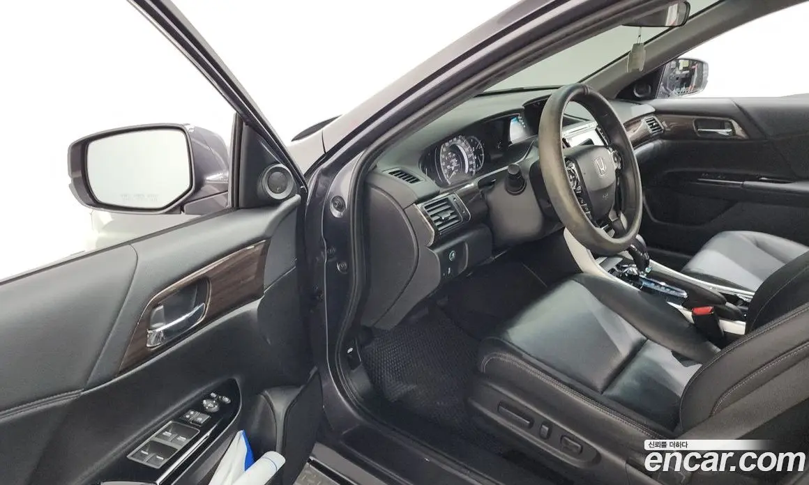 Honda Accord 2016 2.4 автомат (гидро), фото 10 Honda Accord 2016 2.4 автомат (гидро), фото 10