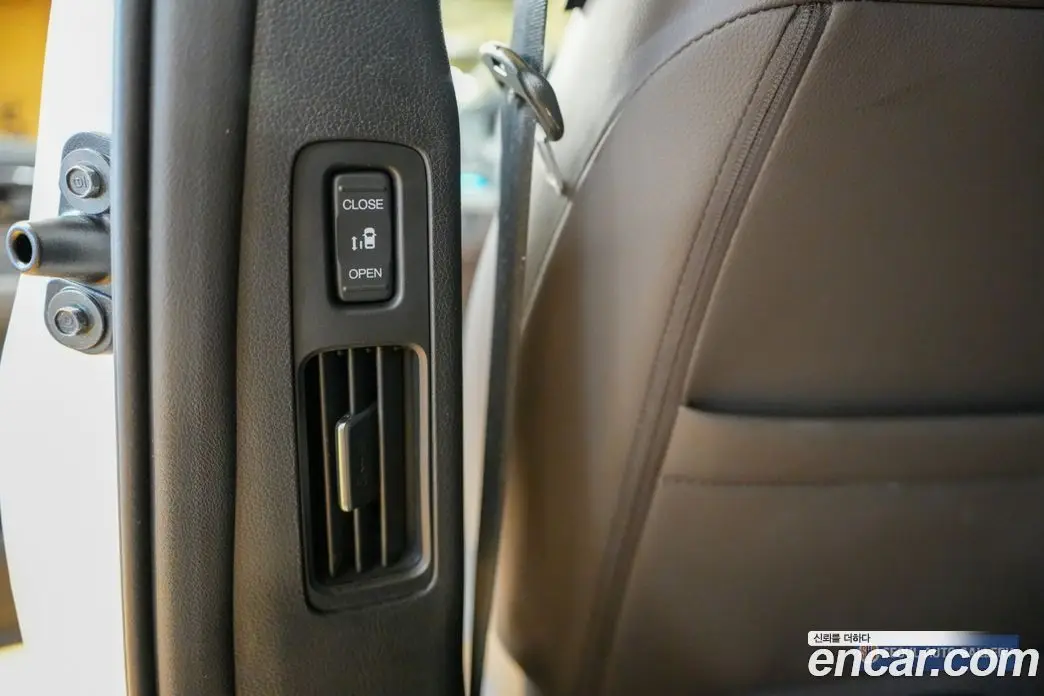 Honda Odyssey 2022 3.5 автомат (гидро), фото 20