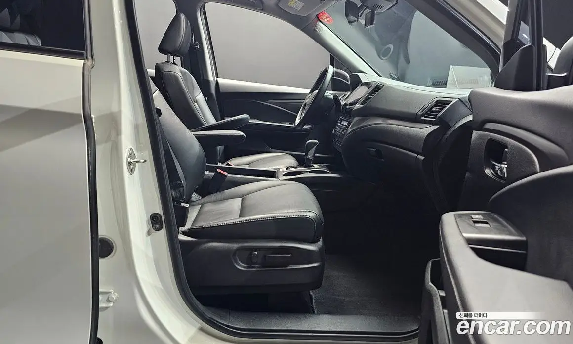 Honda Ridgeline 2018 3.5 автомат (гидро), фото 16 Honda Ridgeline 2018 3.5 автомат (гидро), фото 16
