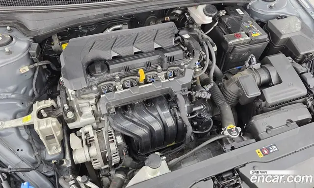 Hyundai Avante 2022 1.6 автомат (гидро), миниатюра 6
