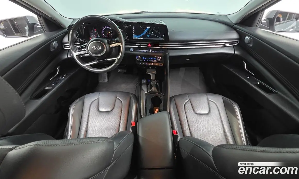 Hyundai Avante 2022 1.6 автомат (гидро), фото 7