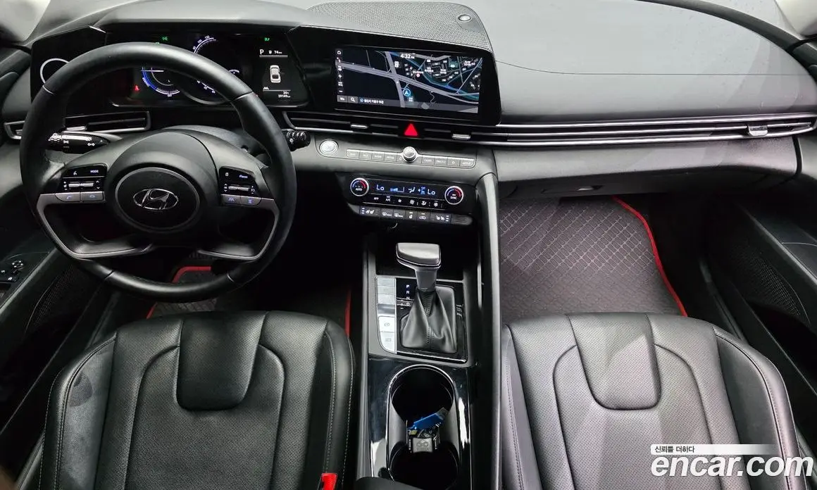 Hyundai Avante 2022 1.6 автомат (гидро), фото 7