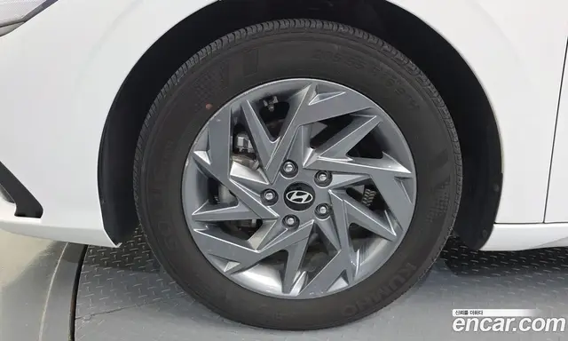 Hyundai Avante 2023 1.6 автомат (гидро), миниатюра 5 Hyundai Avante 2023 1.6 автомат (гидро), миниатюра 5