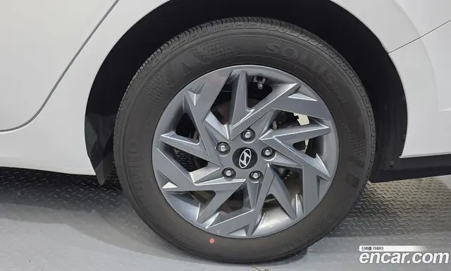 Hyundai Avante 2023 1.6 автомат (гидро), миниатюра 7 Hyundai Avante 2023 1.6 автомат (гидро), миниатюра 7