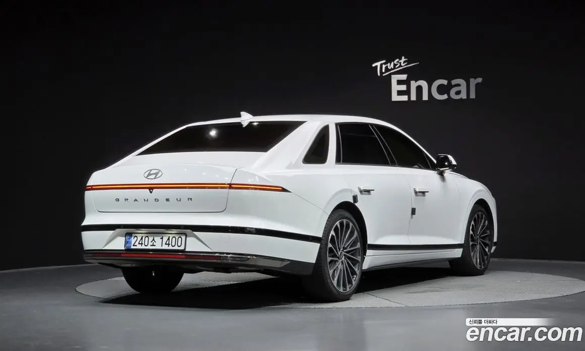 Hyundai Grandeur 2023 2.5 автомат (гидро), фото 2 Hyundai Grandeur 2023 2.5 автомат (гидро), фото 2