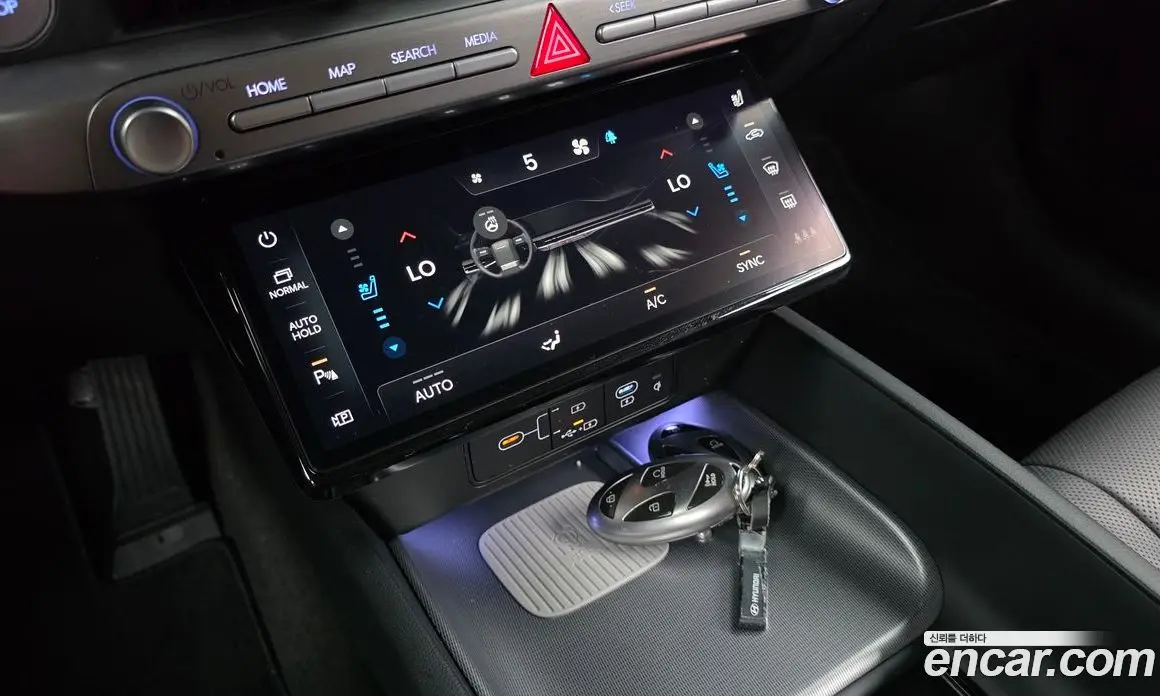 Hyundai Grandeur 2023 2.5 автомат (гидро), фото 11