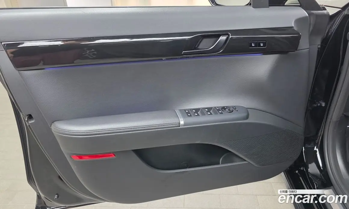 Hyundai Grandeur 2023 2.5 автомат (гидро), фото 13