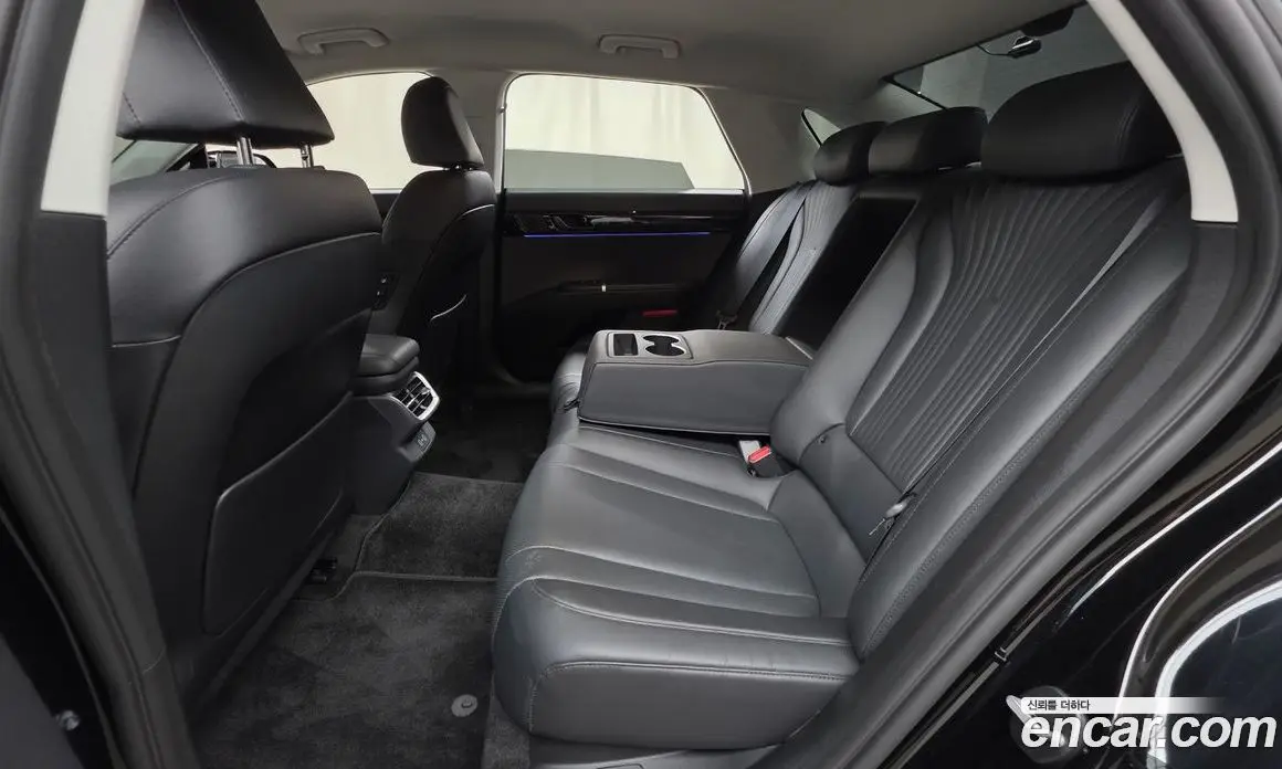 Hyundai Grandeur 2023 2.5 автомат (гидро), фото 17
