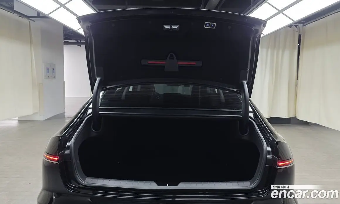 Hyundai Grandeur 2023 2.5 автомат (гидро), фото 21