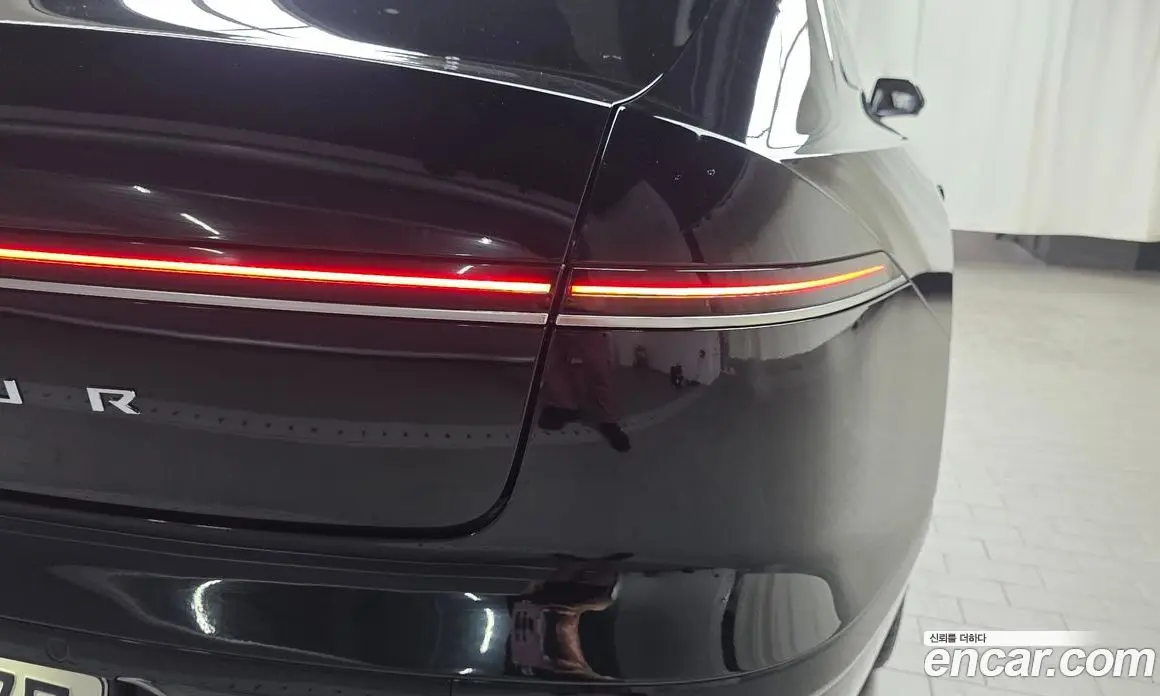 Hyundai Grandeur 2023 2.5 автомат (гидро), фото 8