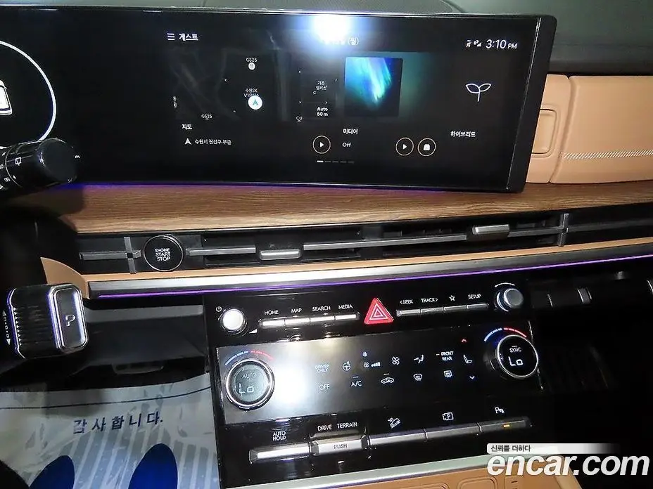 Hyundai Santa Fe 2024 1.6 автомат (гидро), фото 11