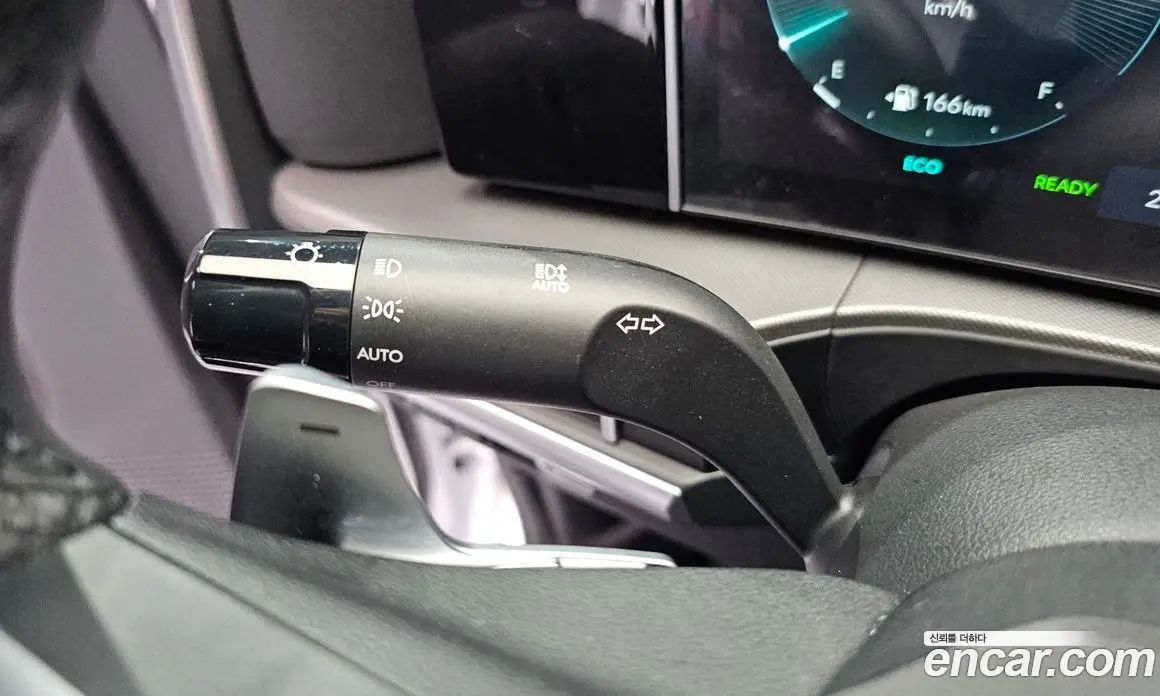 Hyundai Santa Fe 2024 1.6 автомат (гидро), фото 17