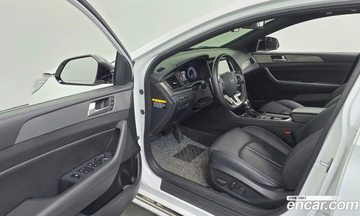 Hyundai Sonata 2018 1.6 автомат (гидро), фото 13 Hyundai Sonata 2018 1.6 автомат (гидро), фото 13