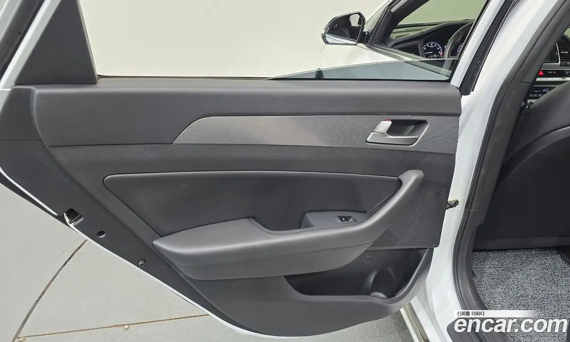 Hyundai Sonata 2018 1.6 автомат (гидро), фото 15 Hyundai Sonata 2018 1.6 автомат (гидро), фото 15