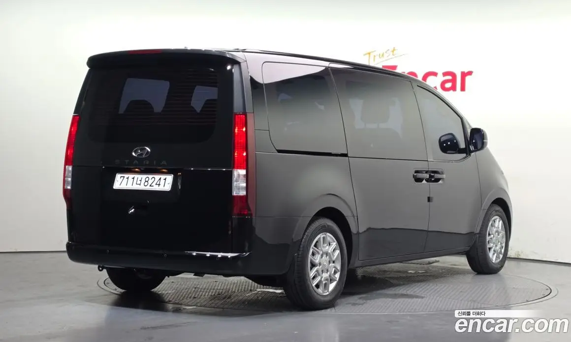 Hyundai Staria 2022 2.2 автомат (гидро), фото 2 Hyundai Staria 2022 2.2 автомат (гидро), фото 2