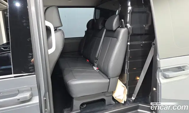 Hyundai Staria 2024 3.5 автомат (гидро), миниатюра 11