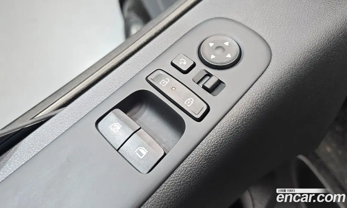 Hyundai Staria 2024 3.5 автомат (гидро), фото 14