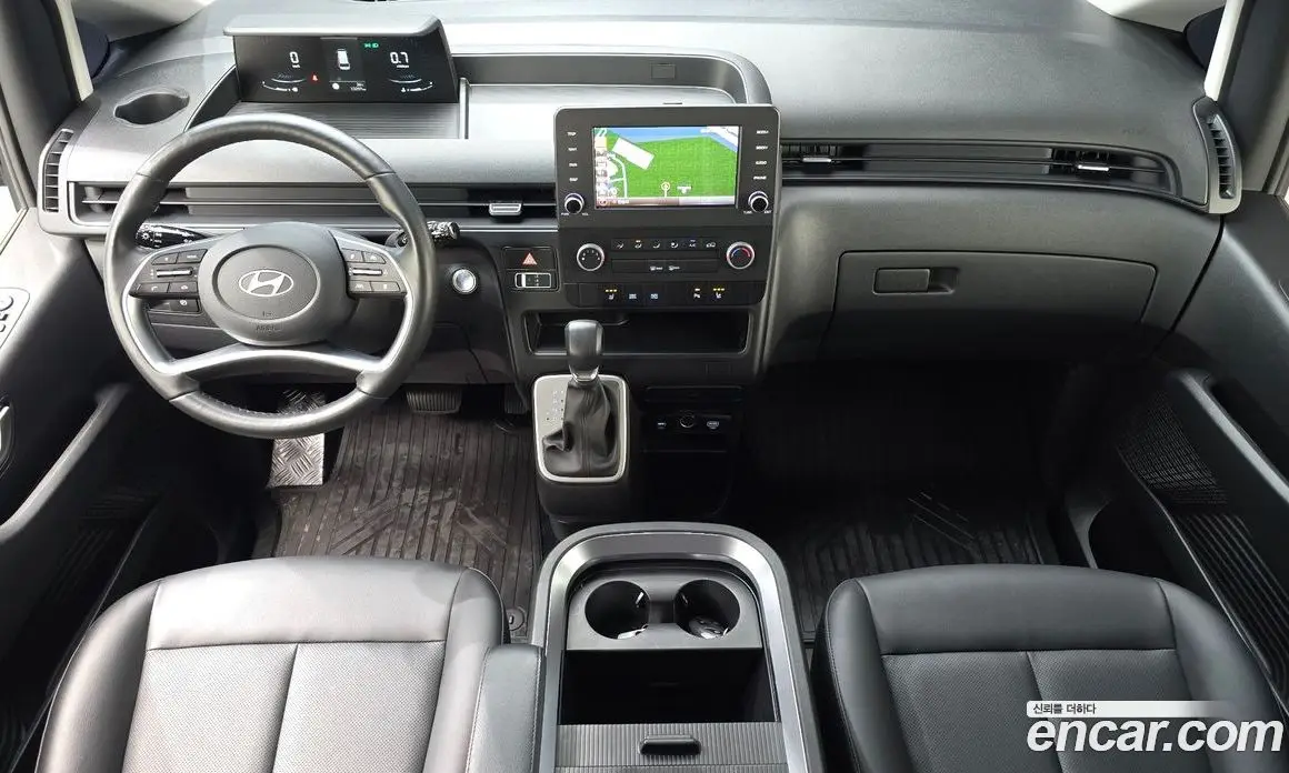 Hyundai Staria 2024 3.5 автомат (гидро), фото 7