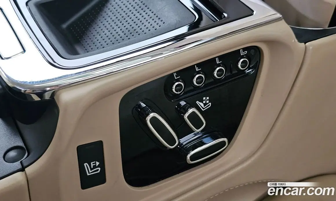 Jaguar XJ 2016 3.0 автомат (гидро), фото 18 Jaguar XJ 2016 3.0 автомат (гидро), фото 18