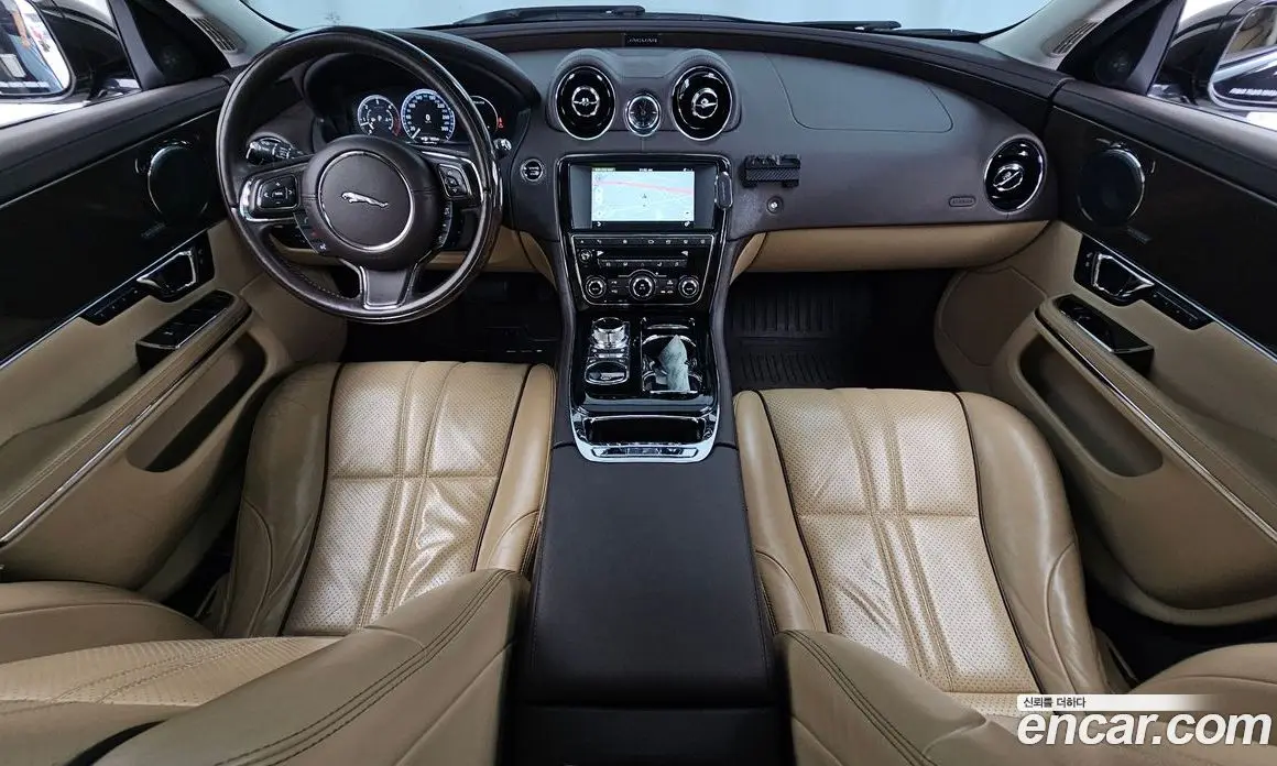 Jaguar XJ 2016 3.0 автомат (гидро), фото 7 Jaguar XJ 2016 3.0 автомат (гидро), фото 7