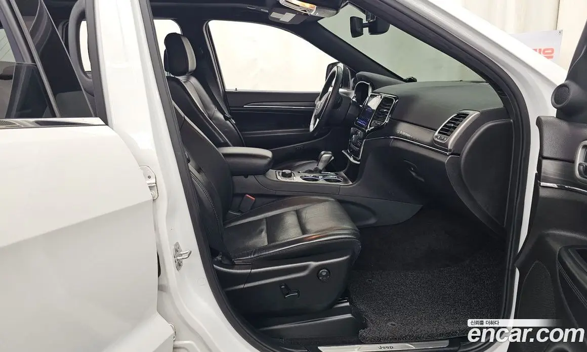 Jeep Cherokee 2019 3.6 автомат (гидро), фото 11