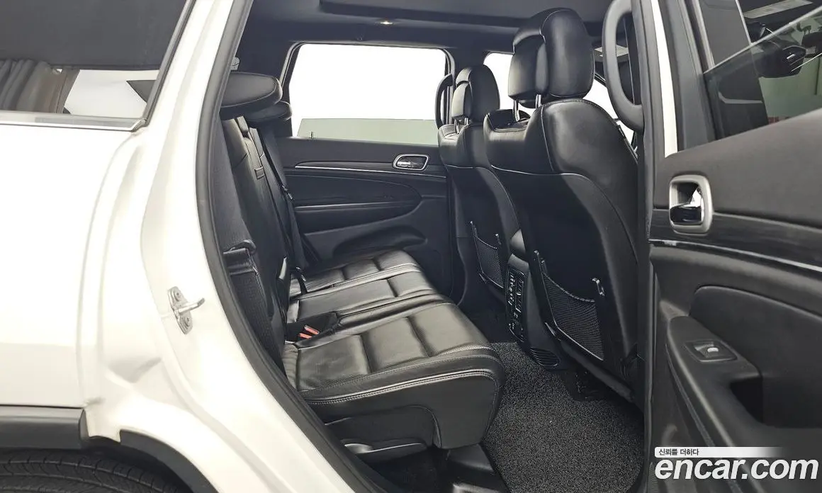 Jeep Cherokee 2019 3.6 автомат (гидро), фото 12