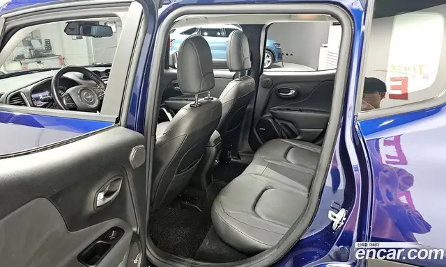 Jeep Renegade 2021 2.4 автомат (гидро), миниатюра 11 Jeep Renegade 2021 2.4 автомат (гидро), миниатюра 11