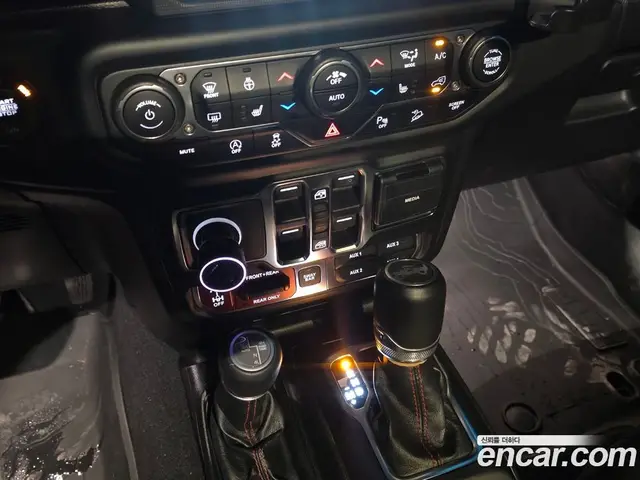 Jeep Wrangler 2019 2.0 автомат (гидро), миниатюра 11 Jeep Wrangler 2019 2.0 автомат (гидро), миниатюра 11