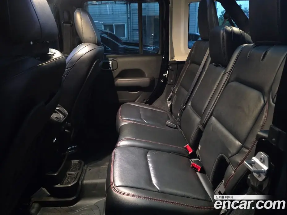 Jeep Wrangler 2019 2.0 автомат (гидро), фото 12 Jeep Wrangler 2019 2.0 автомат (гидро), фото 12