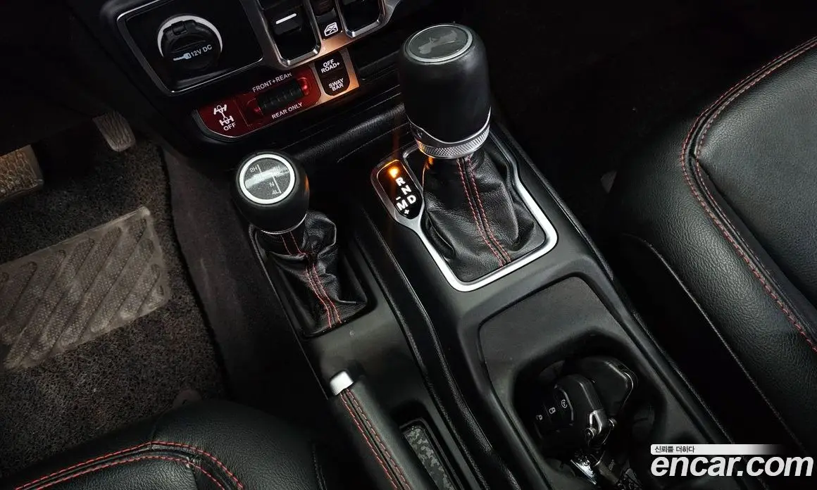 Jeep Wrangler 2023 2.0 автомат (гидро), фото 11 Jeep Wrangler 2023 2.0 автомат (гидро), фото 11