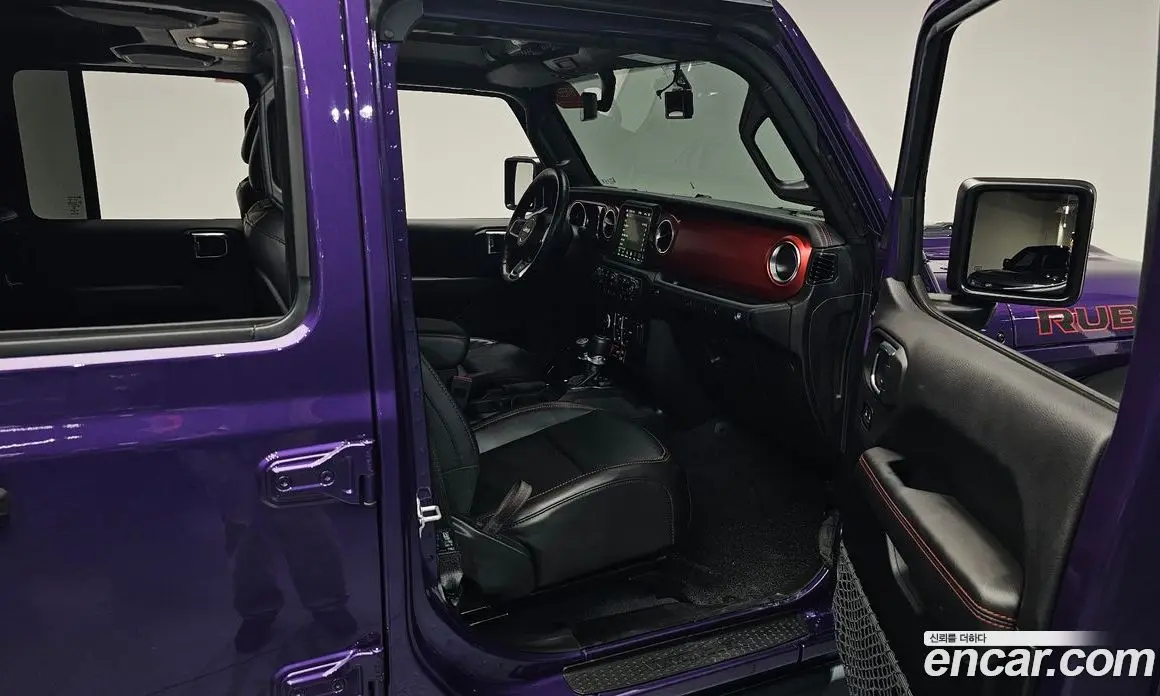 Jeep Wrangler 2023 2.0 автомат (гидро), фото 16 Jeep Wrangler 2023 2.0 автомат (гидро), фото 16