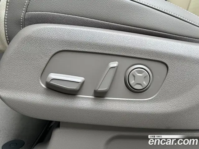 Kia Carnival 2025 1.6 автомат (гидро), миниатюра 10 Kia Carnival 2025 1.6 автомат (гидро), миниатюра 10