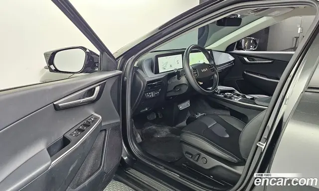 Kia EV6 2022 0.1 автомат (гидро), миниатюра 10
