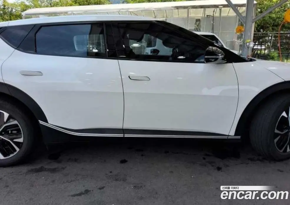 Kia EV6 2023 1.0 автомат (гидро), фото 12 Kia EV6 2023 1.0 автомат (гидро), фото 12