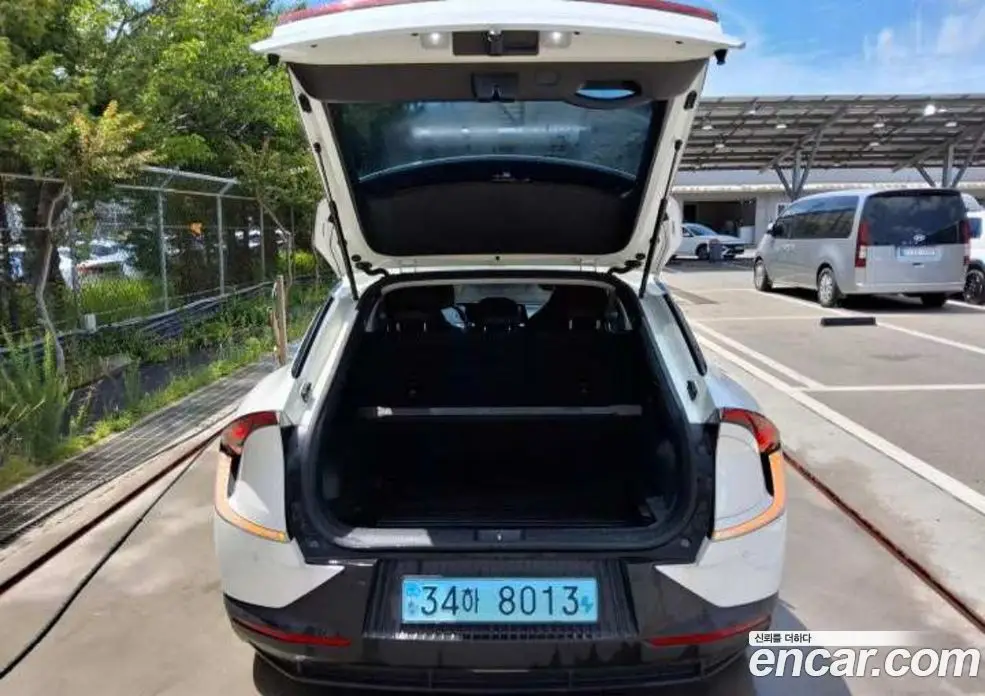 Kia EV6 2023 1.0 автомат (гидро), фото 9 Kia EV6 2023 1.0 автомат (гидро), фото 9