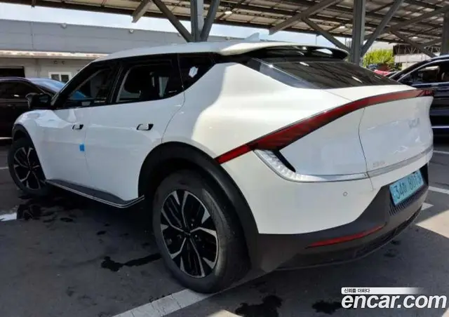 Kia EV6 2023 1.0 автомат (гидро), миниатюра 10 Kia EV6 2023 1.0 автомат (гидро), миниатюра 10