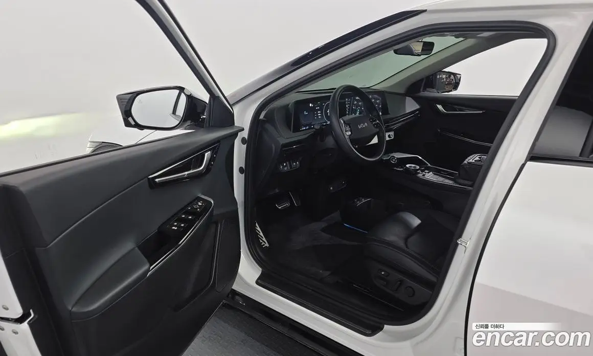 Kia EV6 2024 0.1 автомат (гидро), фото 13 Kia EV6 2024 0.1 автомат (гидро), фото 13