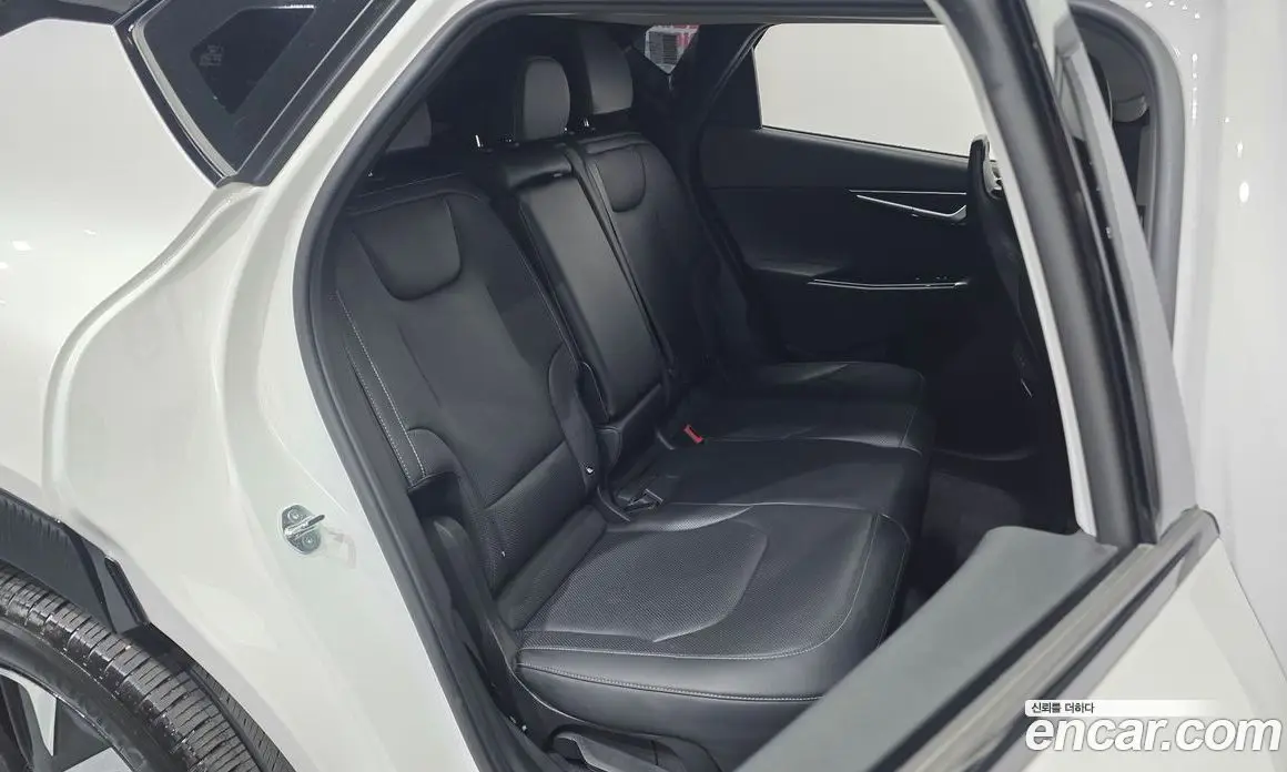 Kia EV6 2024 0.1 автомат (гидро), фото 18 Kia EV6 2024 0.1 автомат (гидро), фото 18